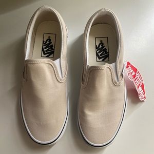 never worn vans tag still on
